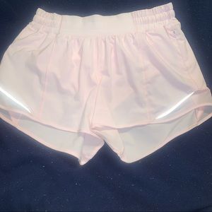 strawberry milkshake lululemon hotty hot shorts